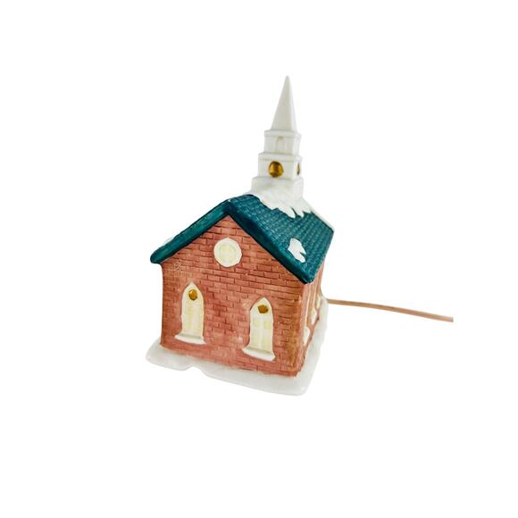 Vintage Holiday Lighted Village Church Chapel W/ 5 Mini Figurines Ceramic - Picture 5 of 16